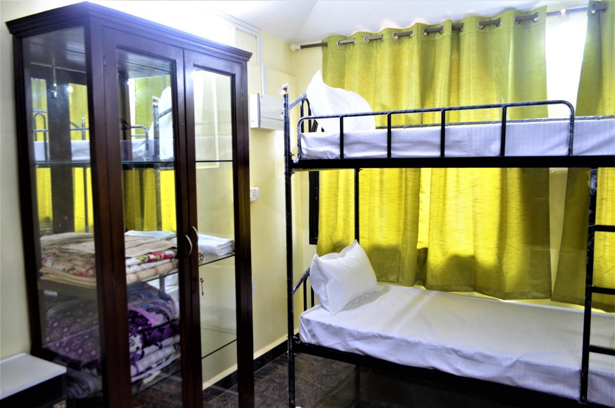 Marias House Hotel Siroda Exterior photo